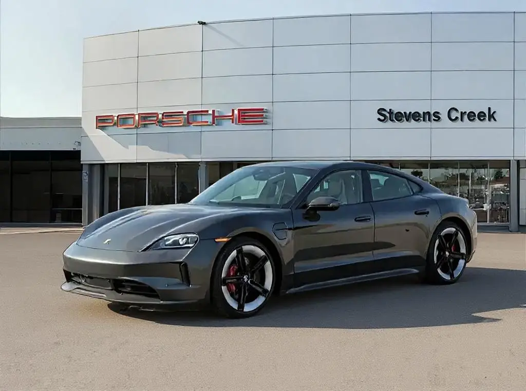 2025 Porsche Taycan S - Photo 8