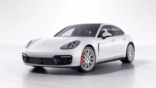 2023 Porsche Panamera 4S's photo