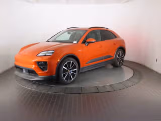 2025 Porsche Macan
