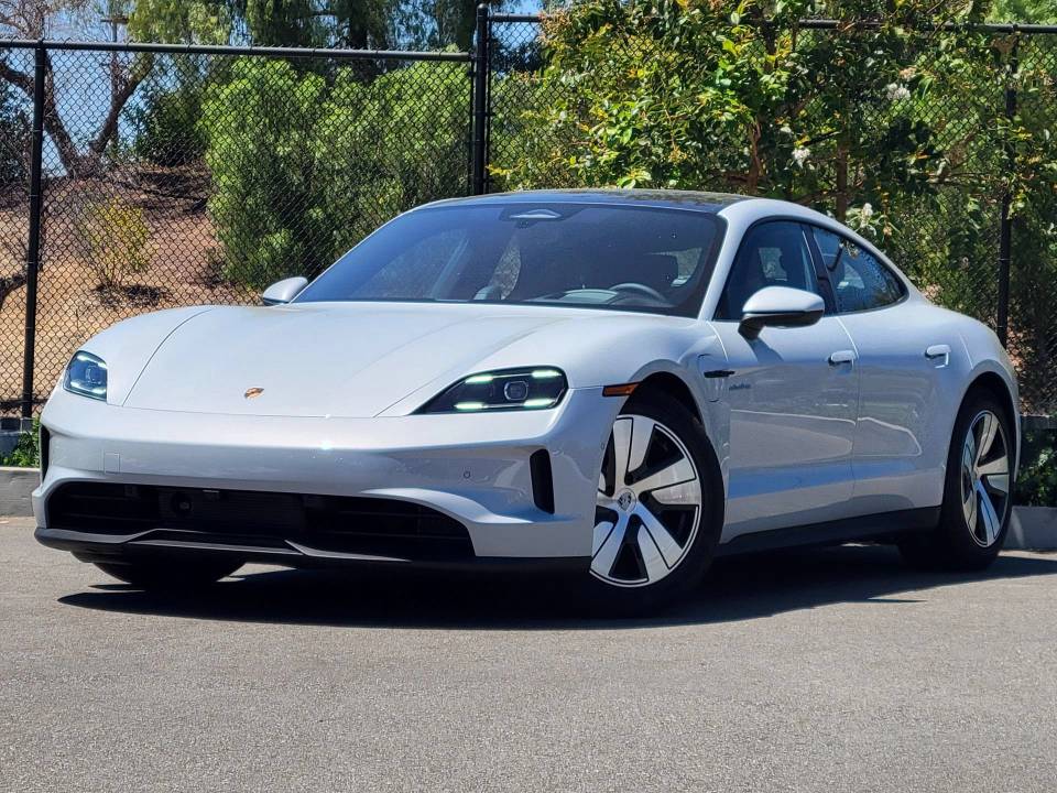 2026 Porsche Taycan