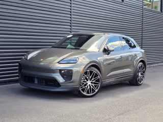 2025 Porsche Macan Macan 4 Electric's photo