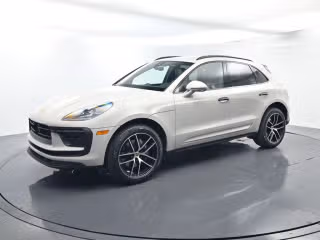 2023 Porsche Macan -'s photo