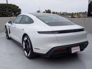 2025 Porsche Taycan Base - Photo 17