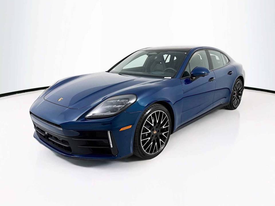 2026 Porsche Panamera Base