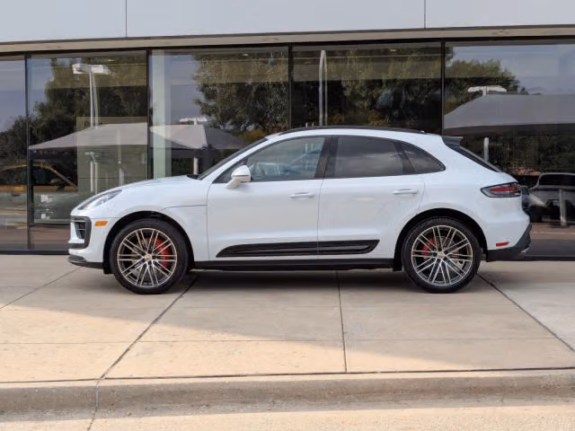 2026 Porsche Macan S - Photo 10