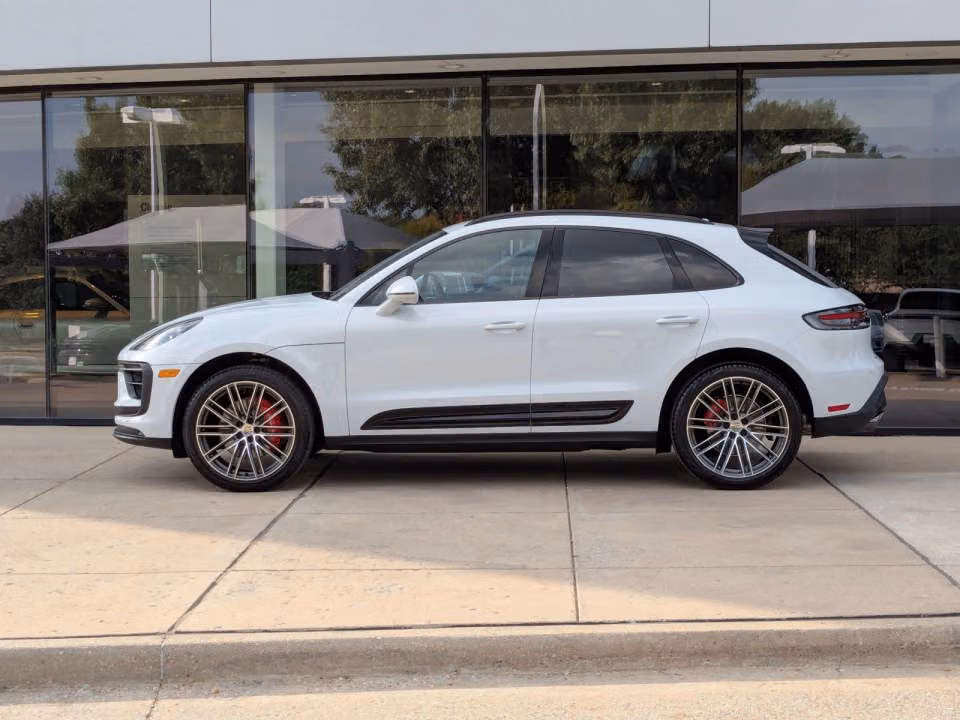 2026 Porsche Macan S - Photo 11