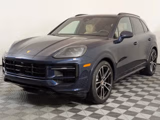 2026 Porsche Cayenne GTS's photo