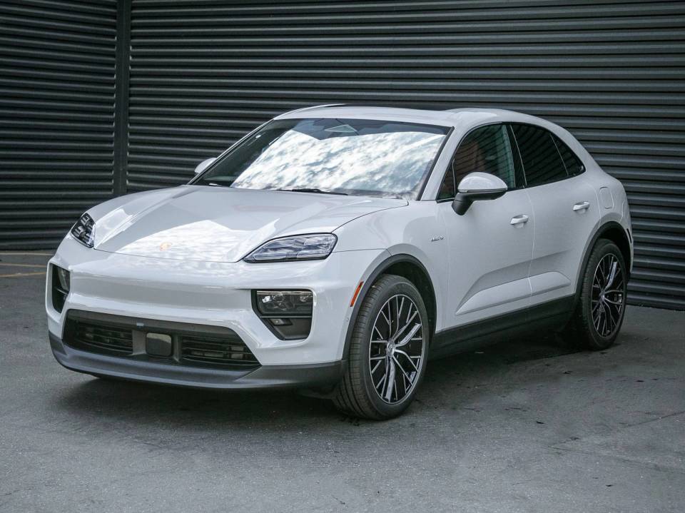 2026 Porsche Macan