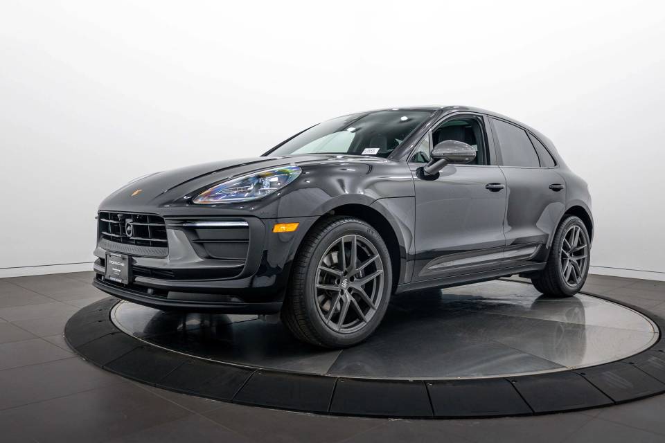 2026 Porsche Macan