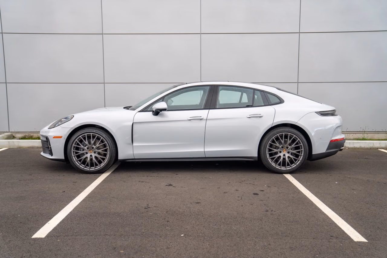 2026 Porsche Panamera Base - Photo 12