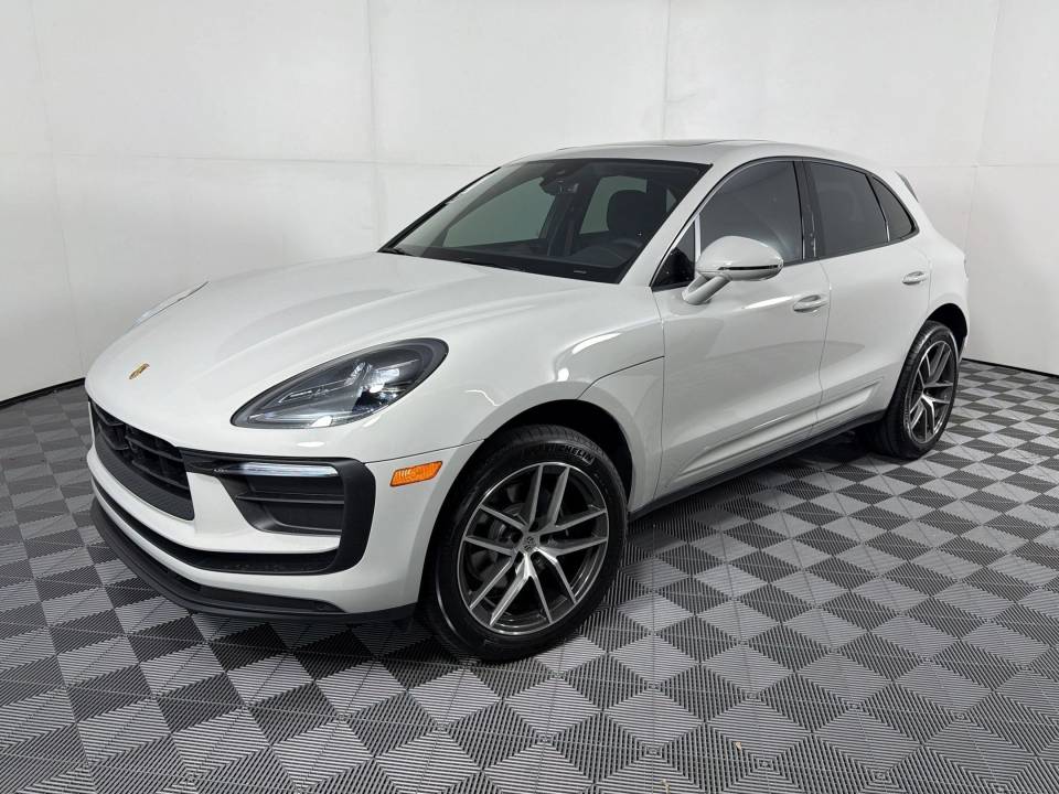 2026 Porsche Macan