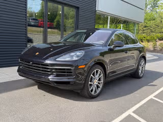 2022 Porsche Cayenne's photo