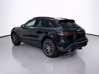 2025 Porsche Macan Base - Photo 17