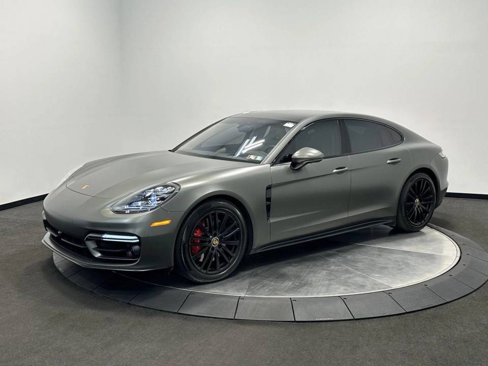2023 Porsche Panamera