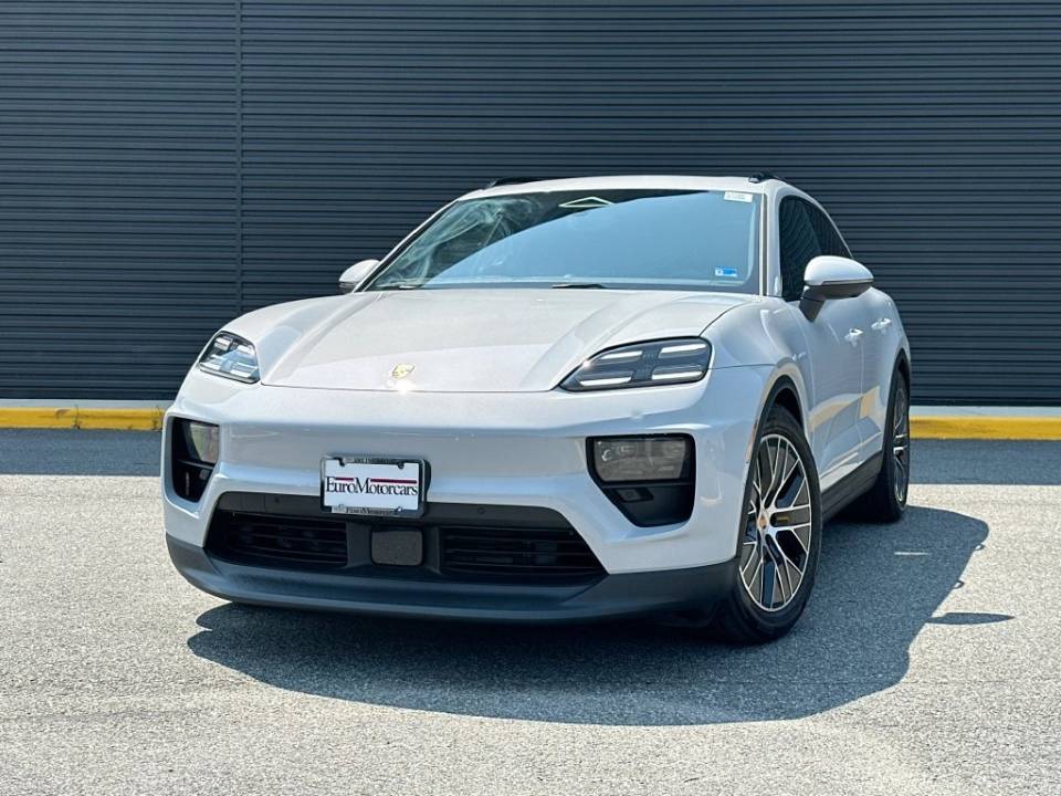 2026 Porsche Macan