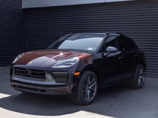 2026 Porsche Macan T's photo