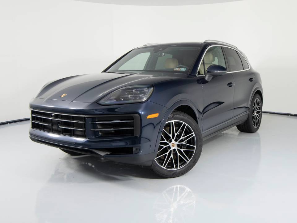 2025 Porsche Cayenne Base