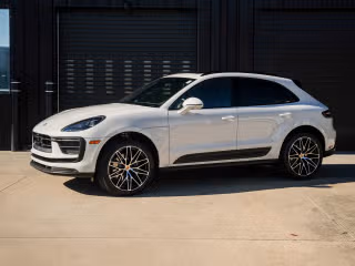 2026 Porsche Macan's photo