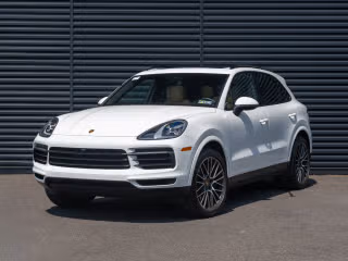 2023 Porsche Cayenne Platinum Edition's photo