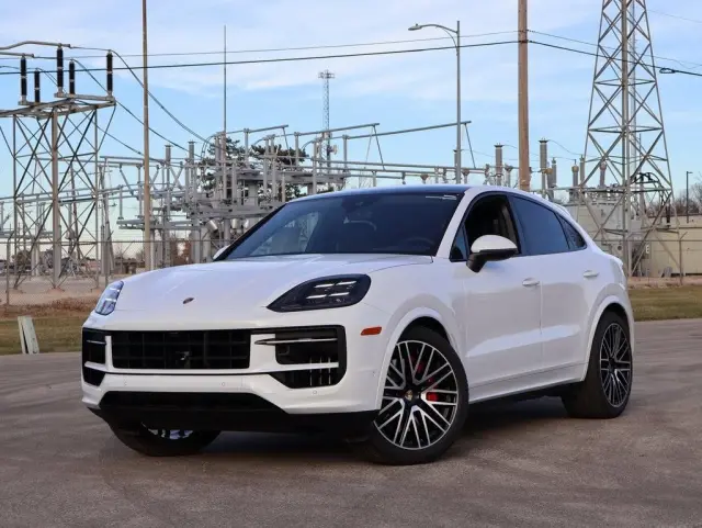 2026 Porsche Cayenne Coup S - Photo 6