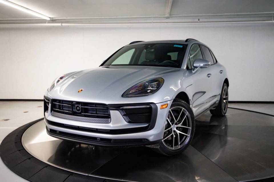 2026 Porsche Macan