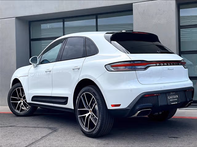 2026 Porsche Macan Base - Photo 18