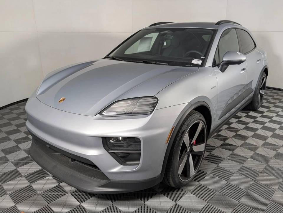 2026 Porsche Macan S