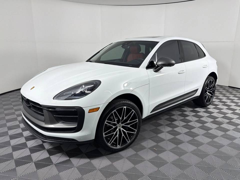 2026 Porsche Macan T