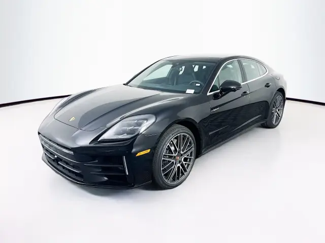 2026 Porsche Panamera 4 E-Hybrid - Photo 6