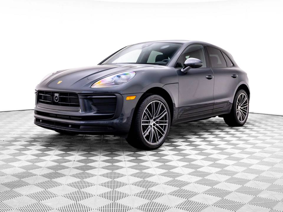2026 Porsche Macan