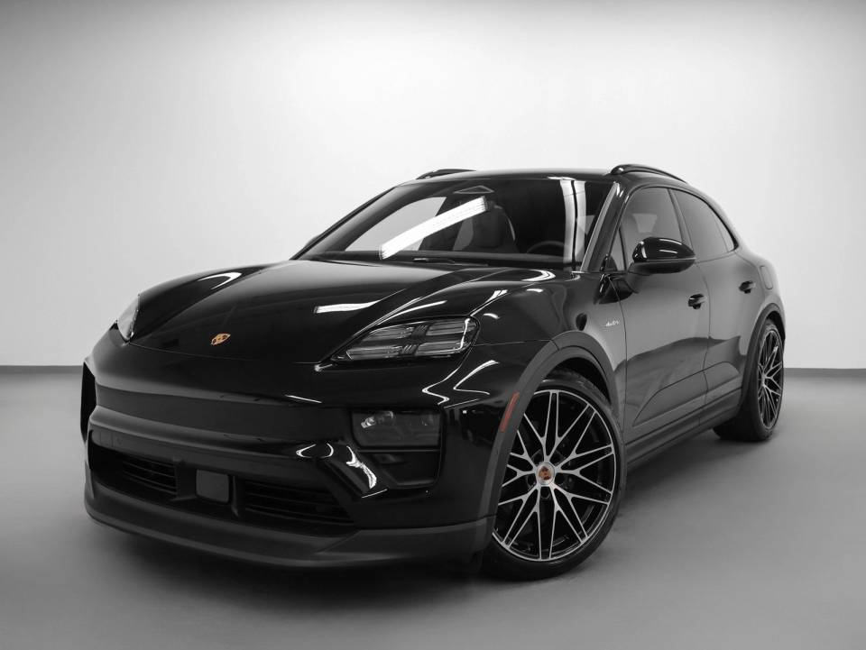 2026 Porsche Macan 4 Electric
