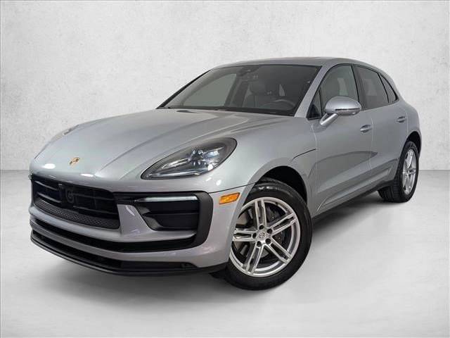 2025 Porsche Macan T