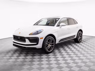 2026 Porsche Macan's photo