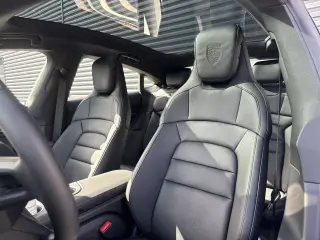 2026 Porsche Taycan Base - Photo 37