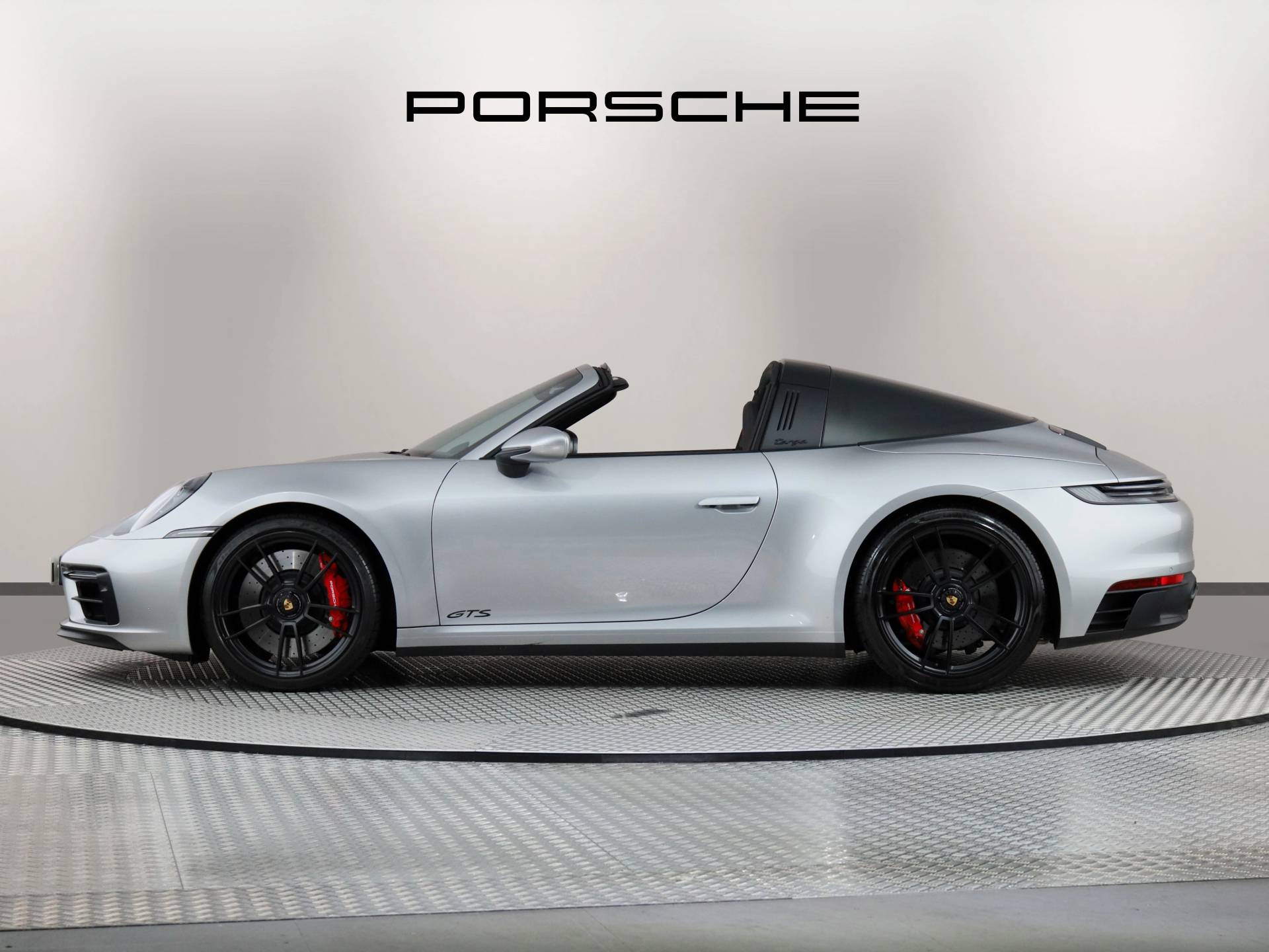 911 Targa 4 GTS, photo 2 of 48