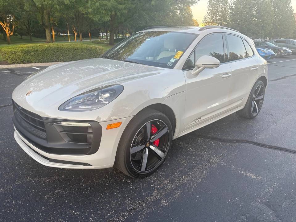 2022 Porsche Macan