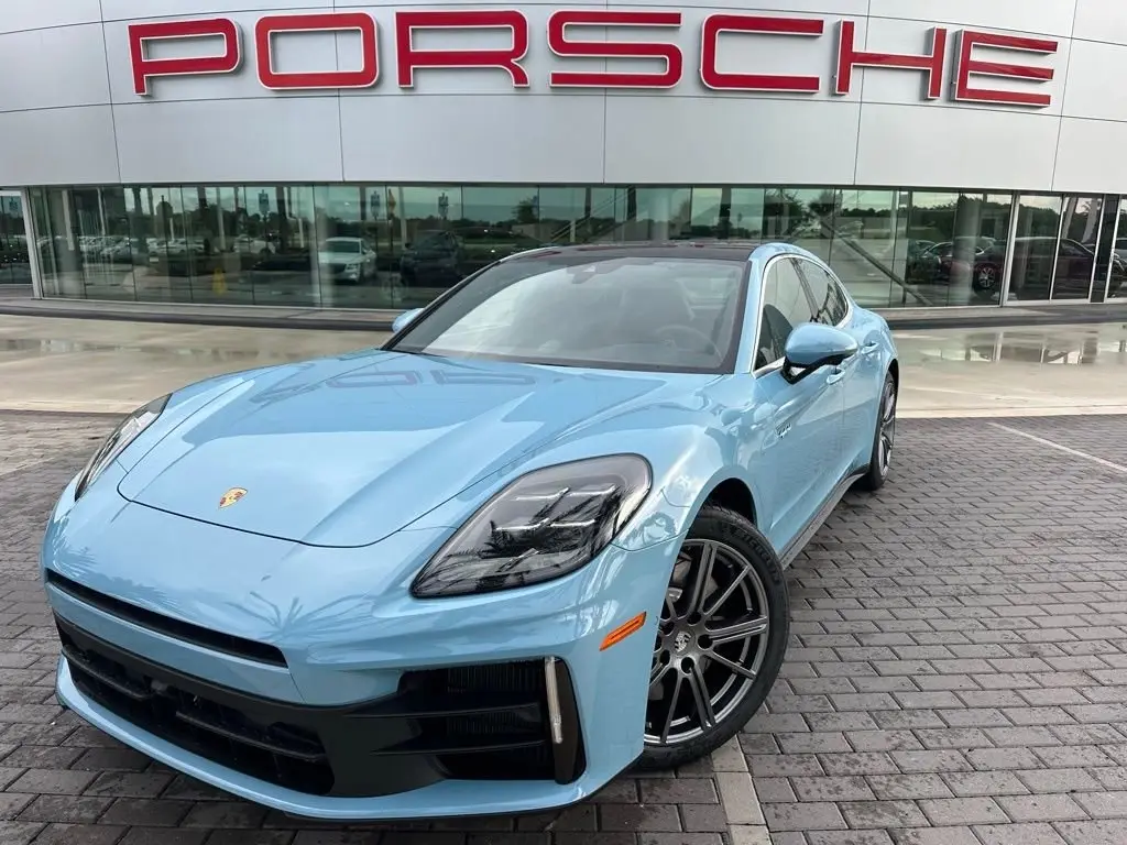 2026 Porsche Panamera 4 E-Hybrid - Photo 8