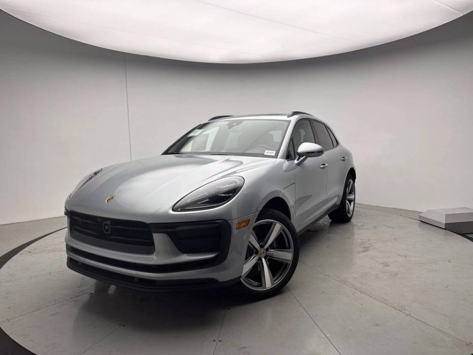 2026 Porsche Macan T