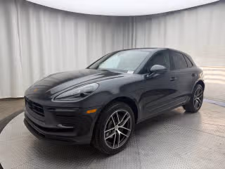 2026 Porsche Macan -'s photo