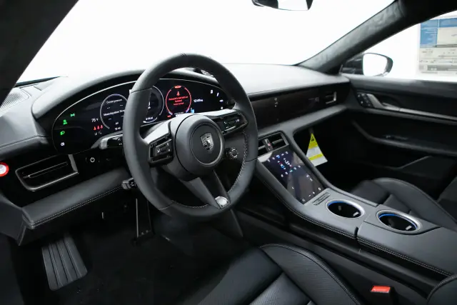 2026 Porsche Taycan Turbo - Photo 30