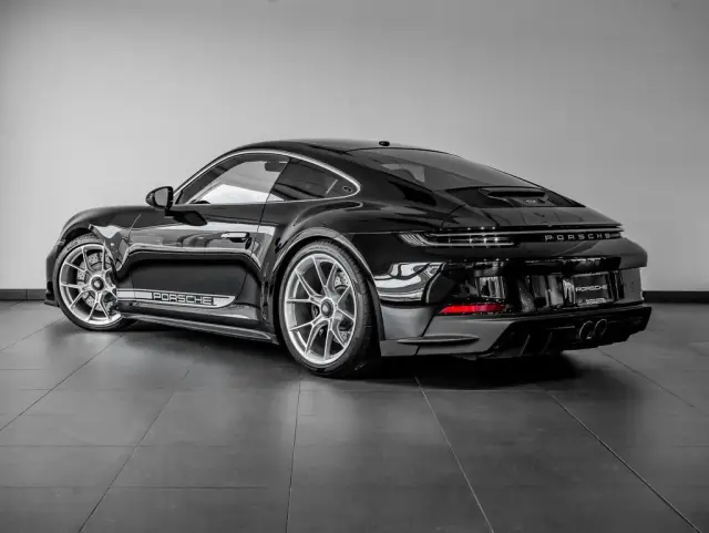 2022 Porsche 911 GT3 - Photo 22