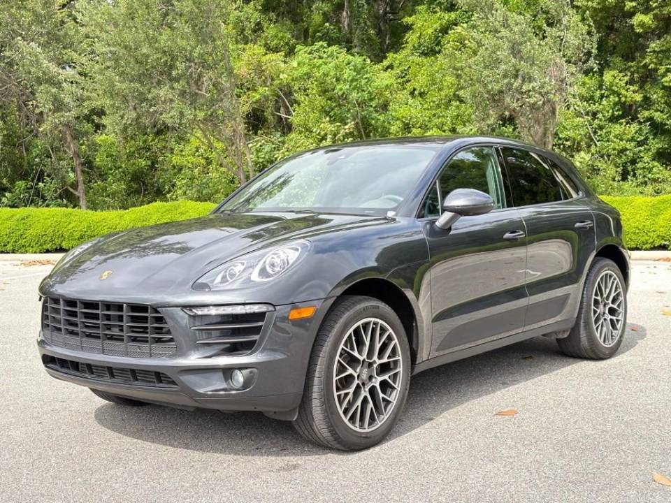 2017 Porsche Macan Base