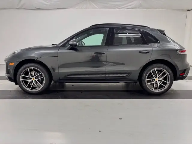 2026 Porsche Macan T - Photo 38