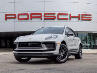 2026 Porsche Macan T - Photo 1