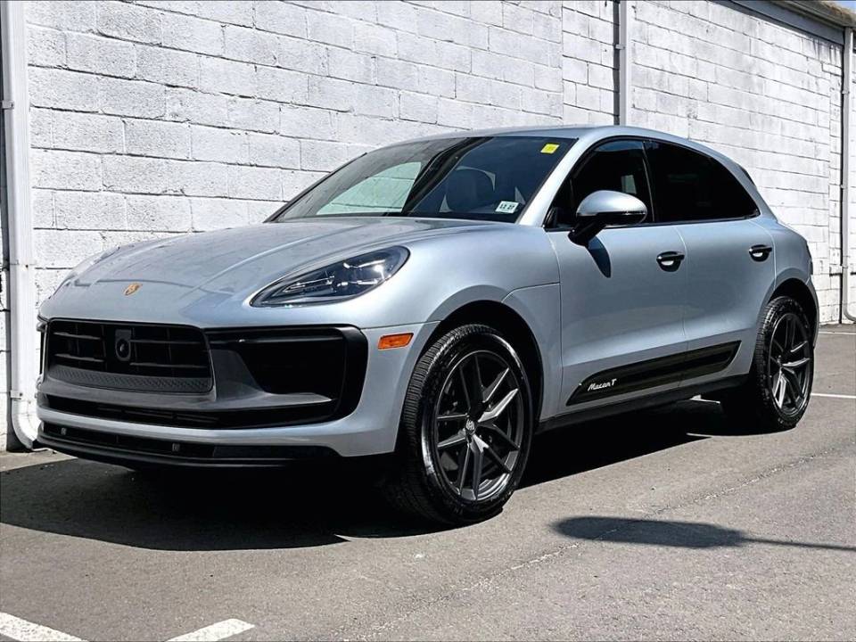 2023 Porsche Macan T