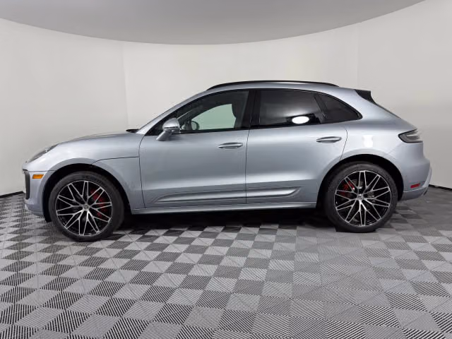 2026 Porsche Macan S - Photo 10