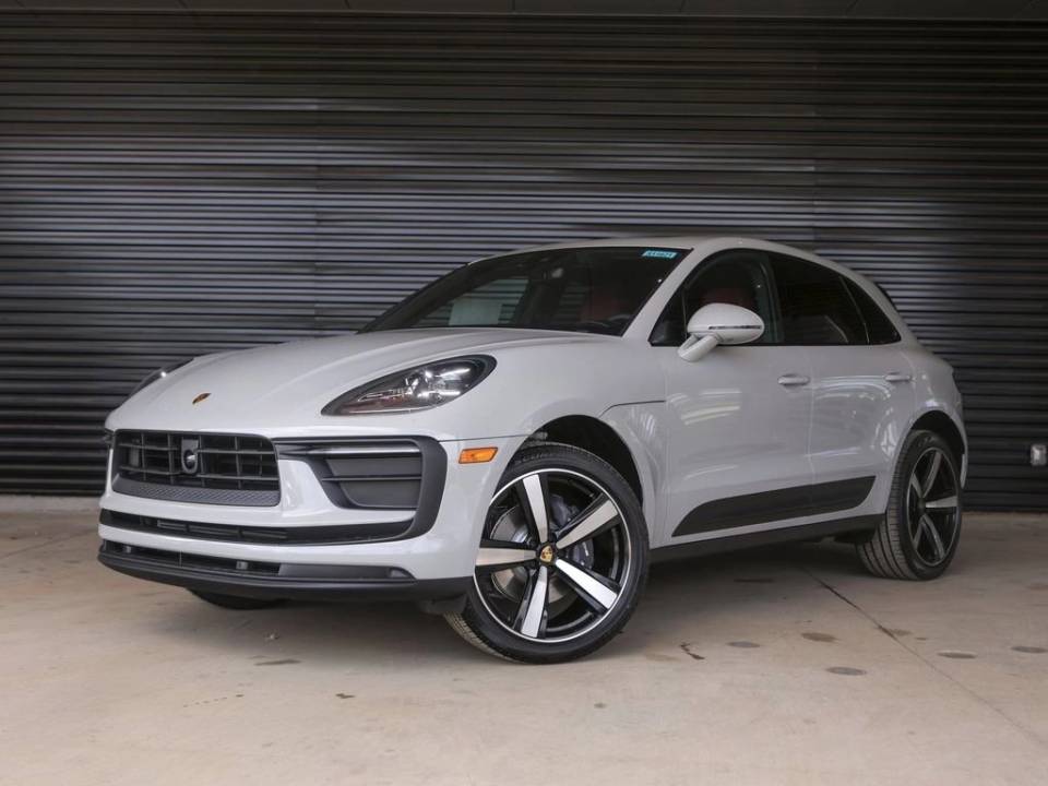 2026 Porsche Macan