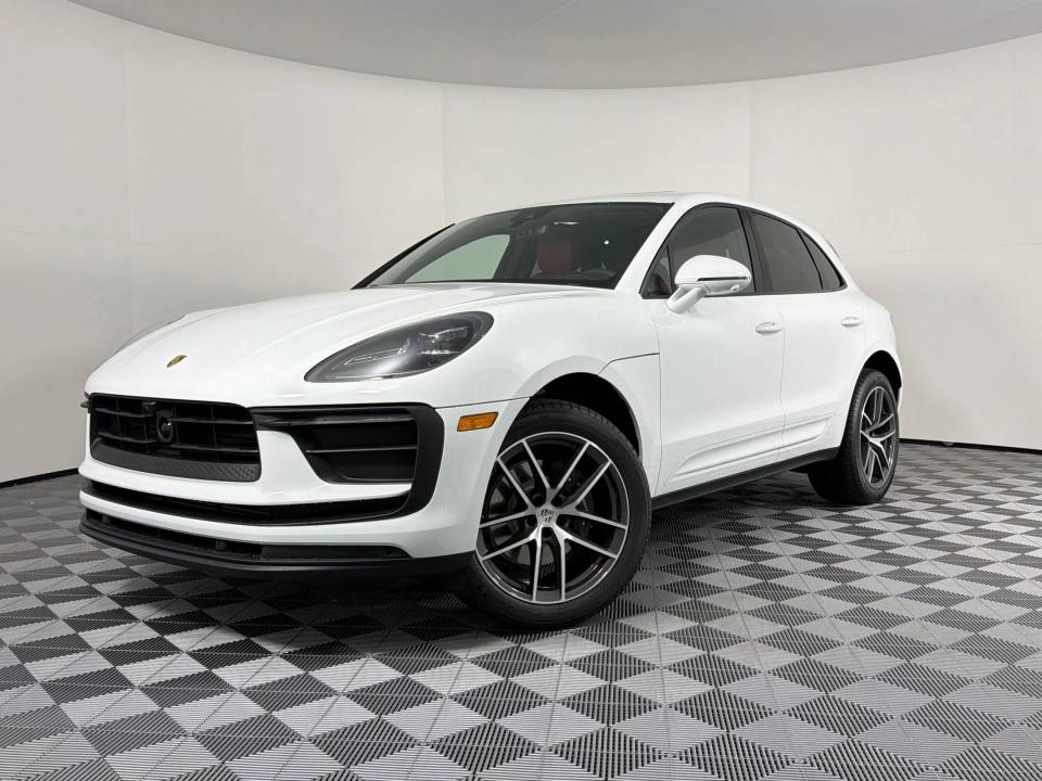 2026 Porsche Macan