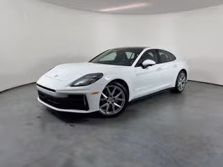2024 Porsche Panamera 4's photo