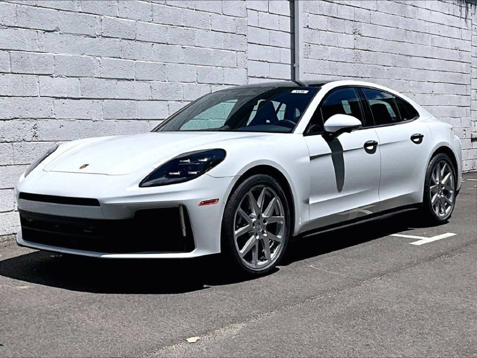 2026 Porsche Panamera Base